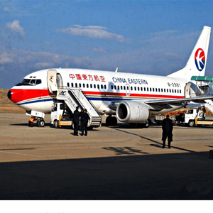 西昌航空托运航空快运业稳步发展的原因是什么？